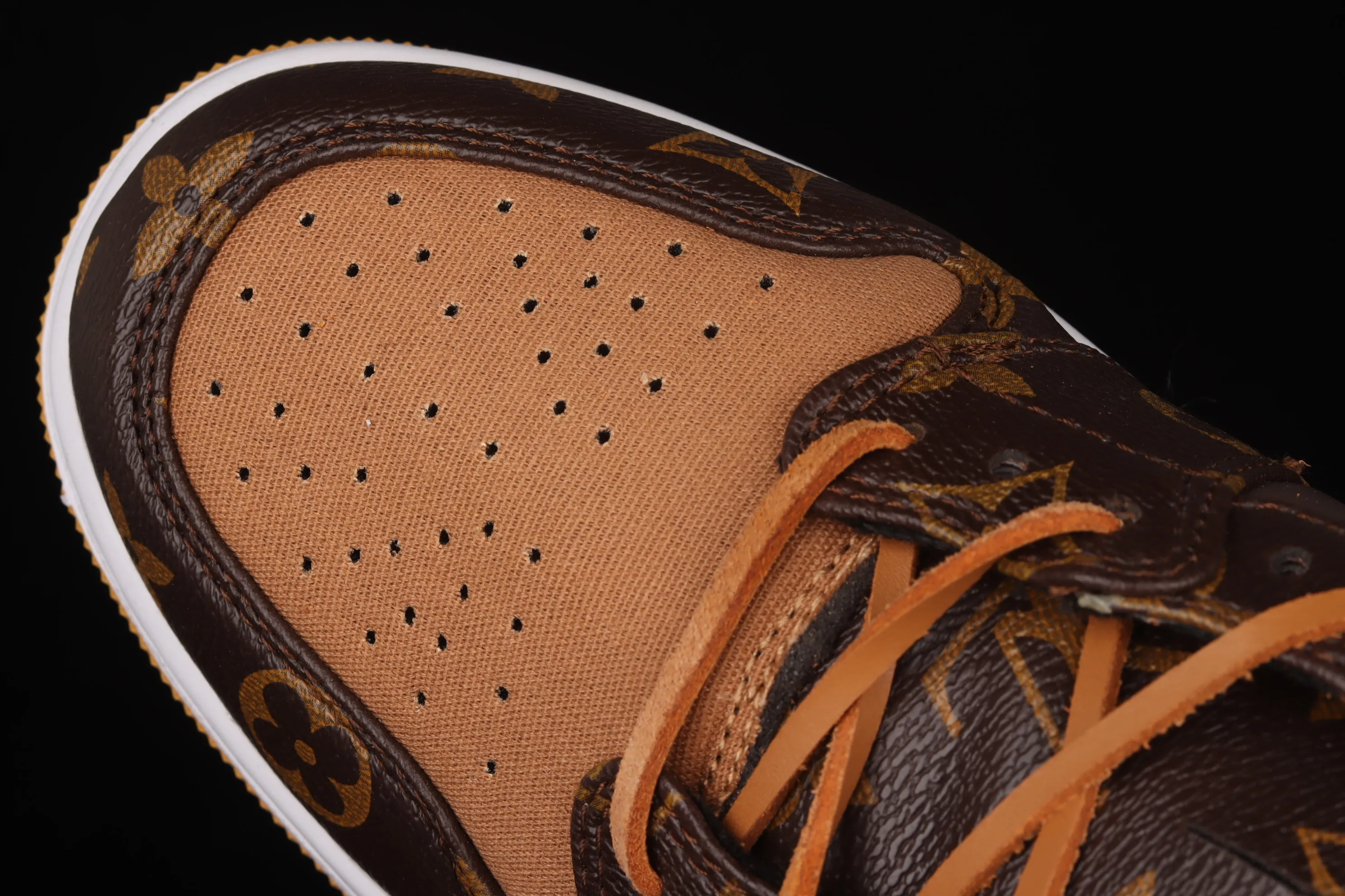 All Categories Air Jordan Jordan Series Basketball Shoes Air Jordan 1 Low Air Jordan 1 AJ1 Joe 1 Donkey Brand Co-branded Customized Low-top Basketball Shoes 554724-555